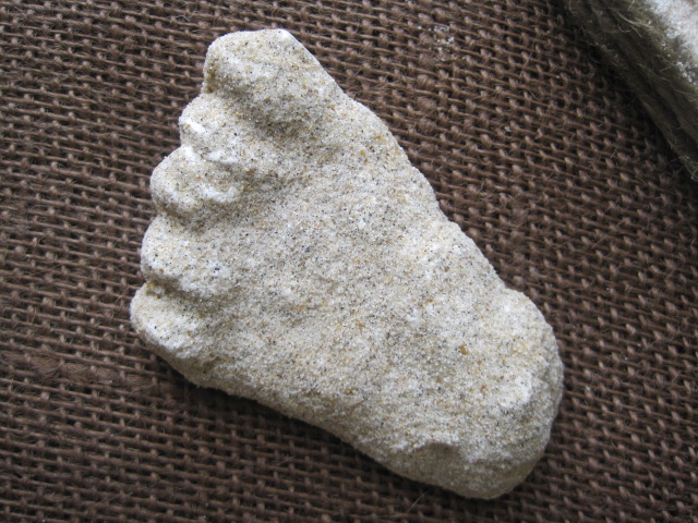 Sand cast, plaster foot imprint craft. Learn how to make this at www.shellcrafter.com